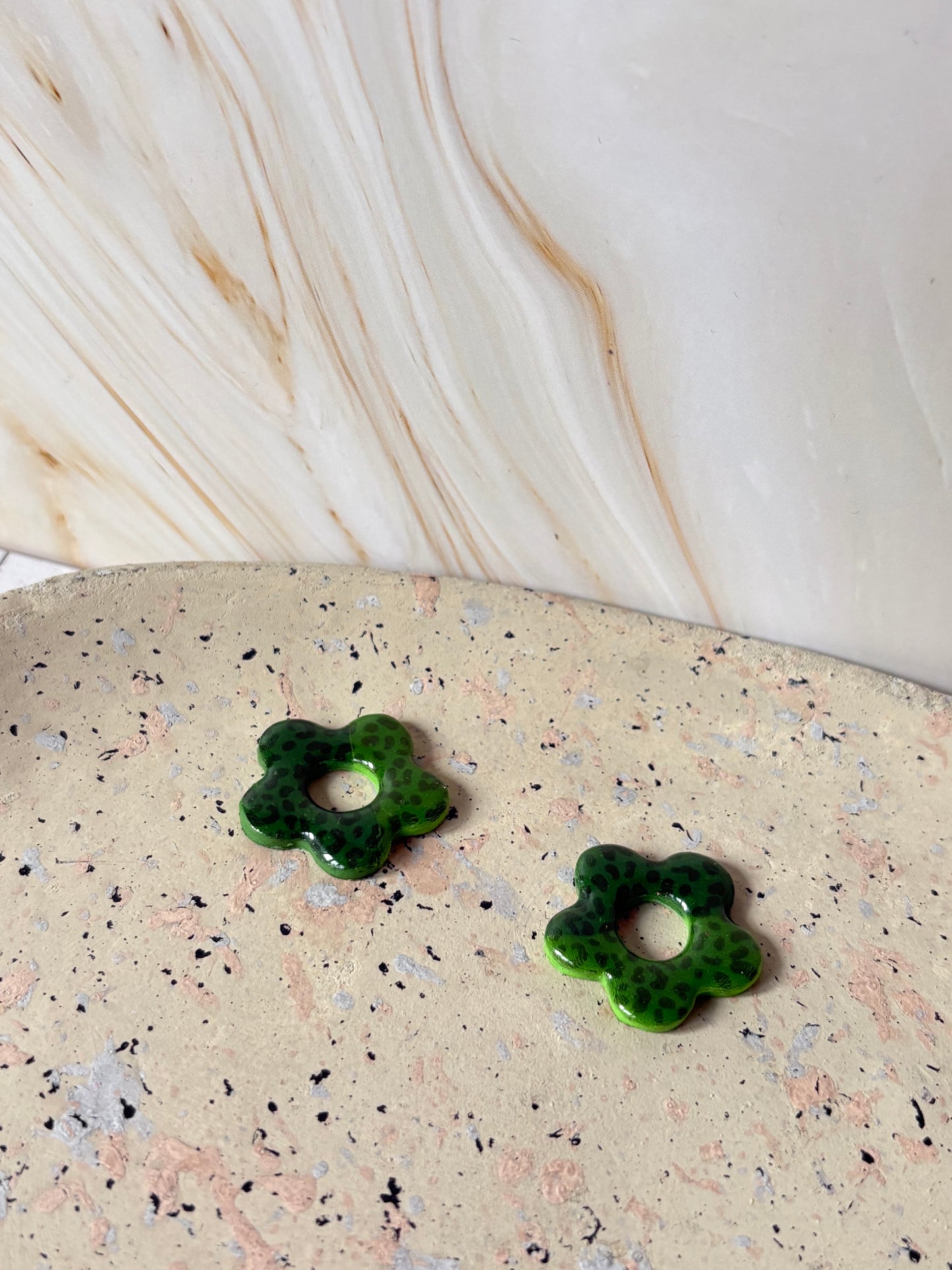 Boucles pampilles - POPPY - Léopard duo de vert