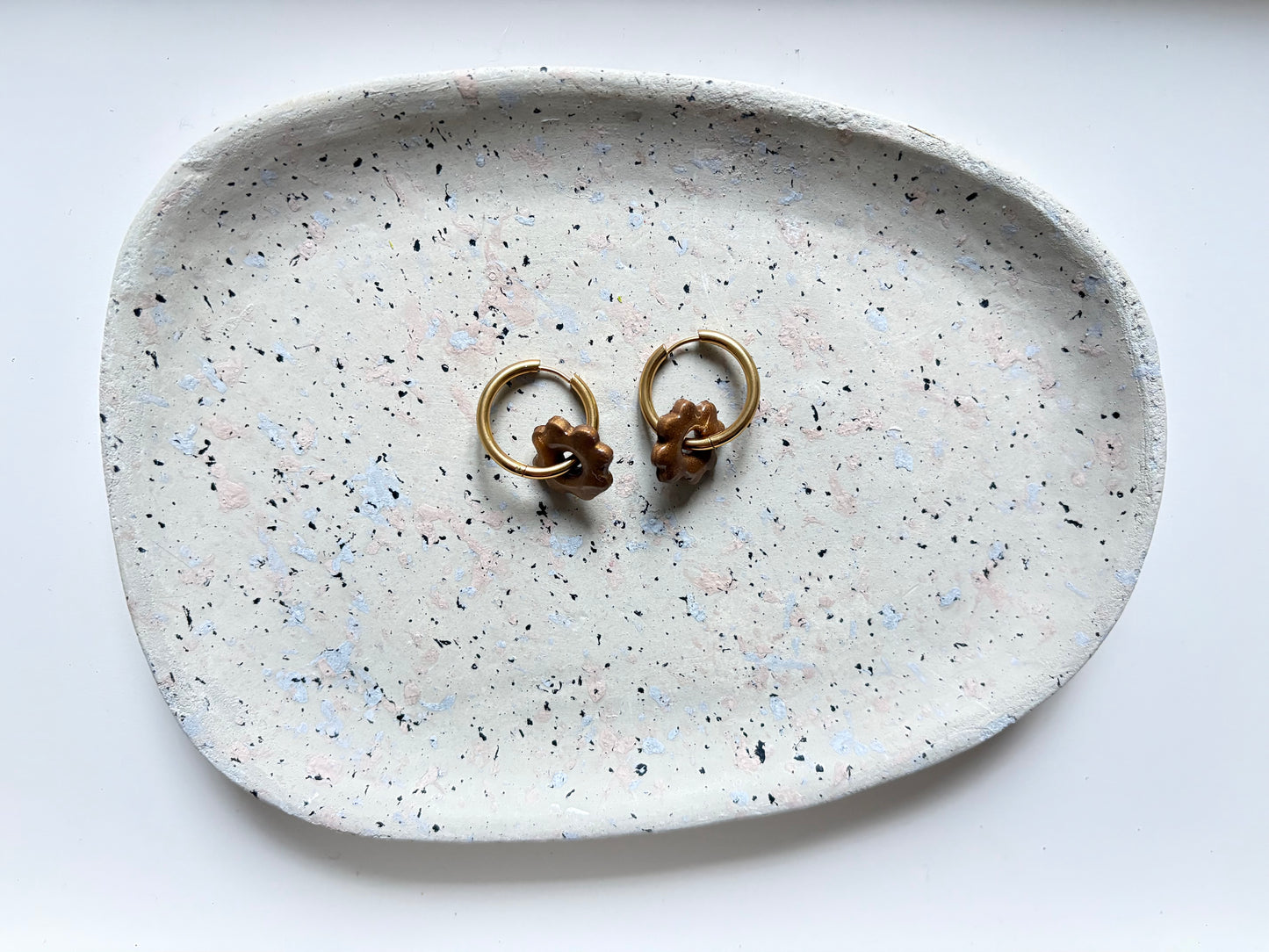 Boucles d'oreilles - TREVIA - Marron pailletées
