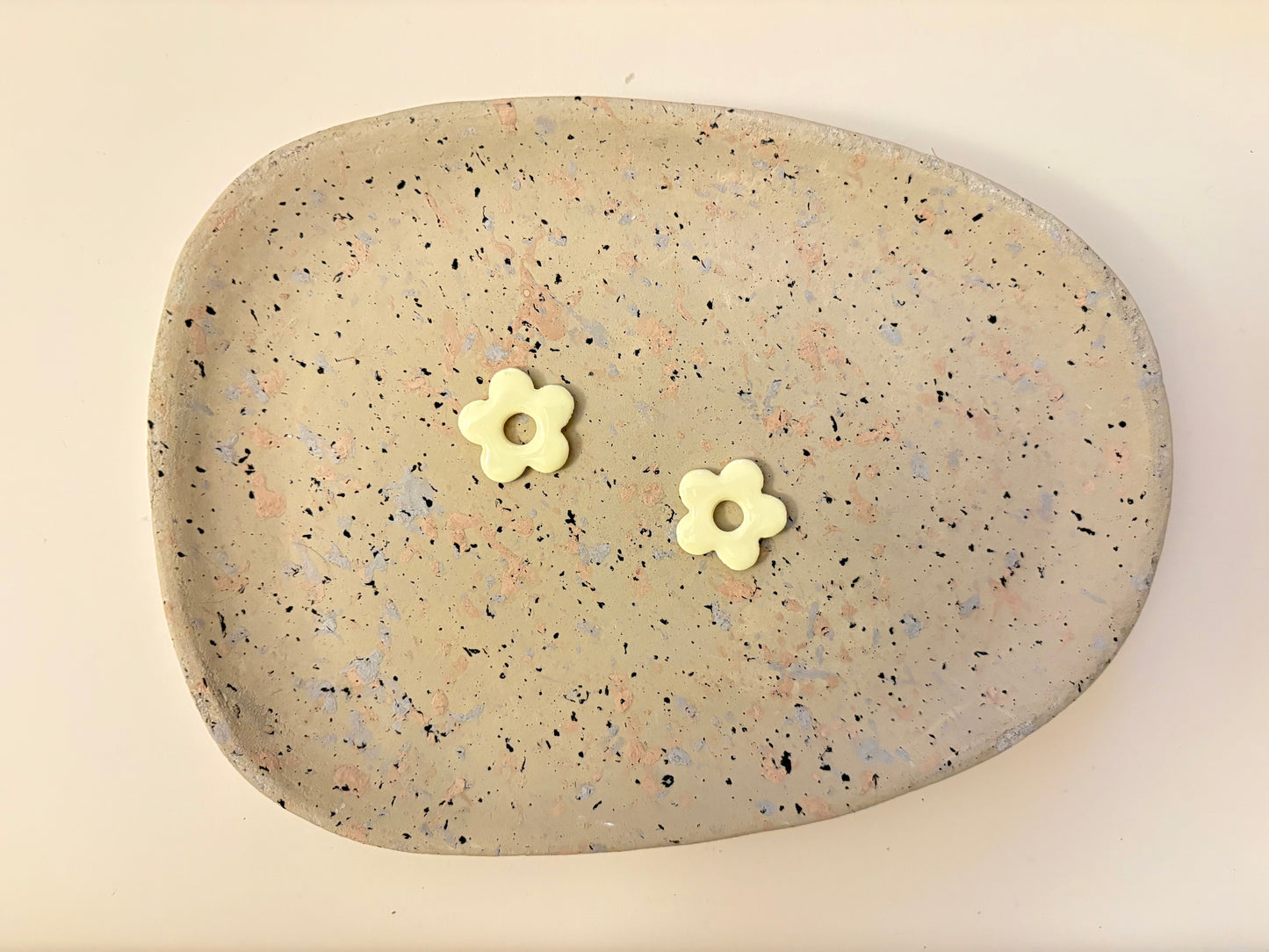 Boucles Pampilles - NINA - Jaune pastel
